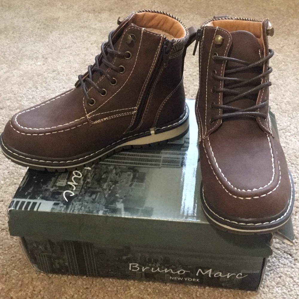 Boys brown boots, quarter length very stylish